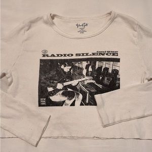 brandy melville radio silence cropped long sleeve
